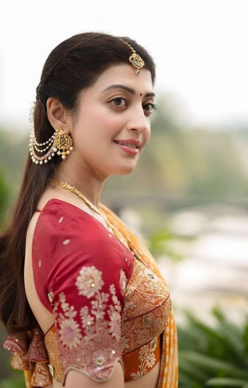 Pranitha Subhash Photos