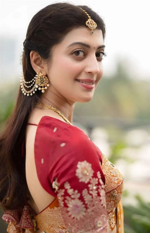 Pranitha Subhash Photos